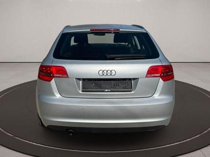 Gebraucht Audi A3 Ambition 105 PS (77 kW) 2010 Silber Kleinwagen