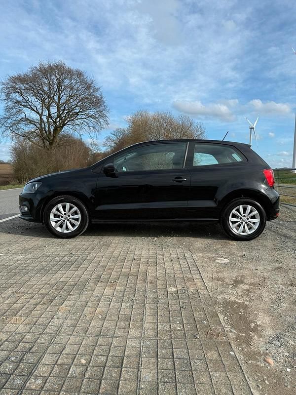 Gebraucht VW Polo 90 PS (66 kW) 2014 Schwarz Kleinwagen