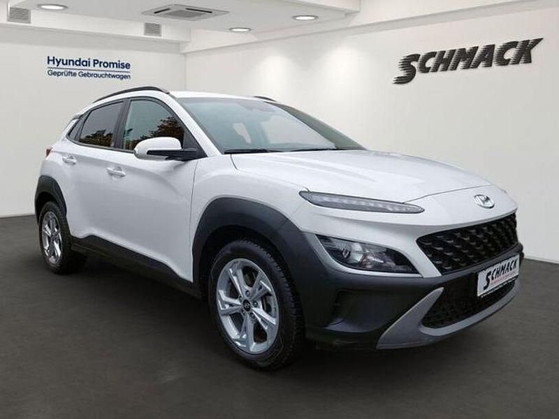 Gebraucht Hyundai Kona Edition 30 120 PS (88 kW) 2021 Weiß SUV