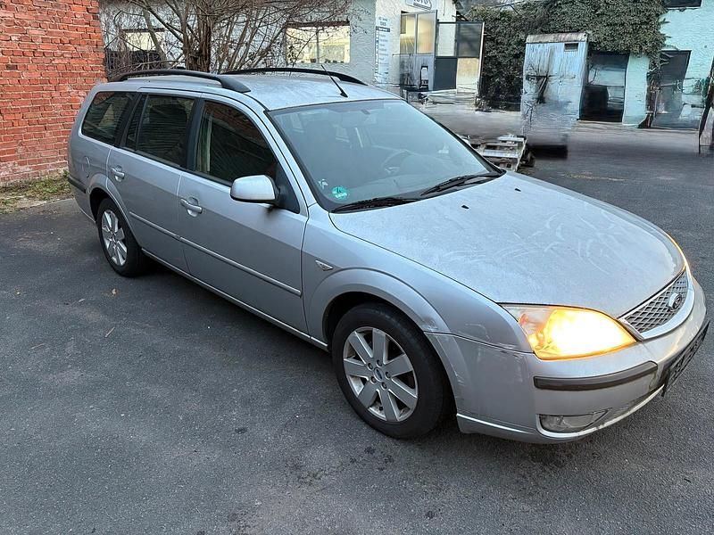 Gebraucht Ford Mondeo 130 PS (95 kW) 2006 Silber Kombi