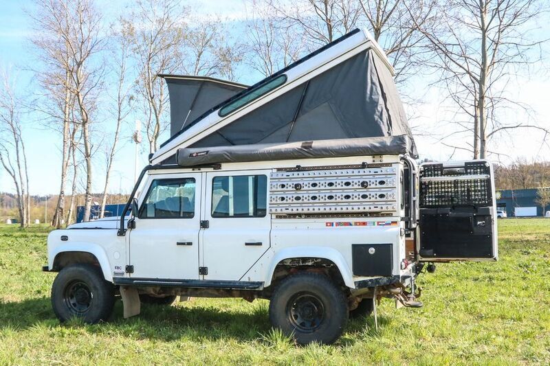 Weiß Gebraucht 2012 Land Rover Defender SUV | 54.500 € - Bild 1/4