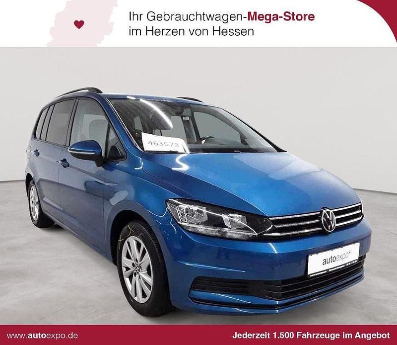 Blau Gebraucht 2021 VW Touran Comfortline Van / Kleinbus | 20.989 € (Superpreis) - Bild 1/4