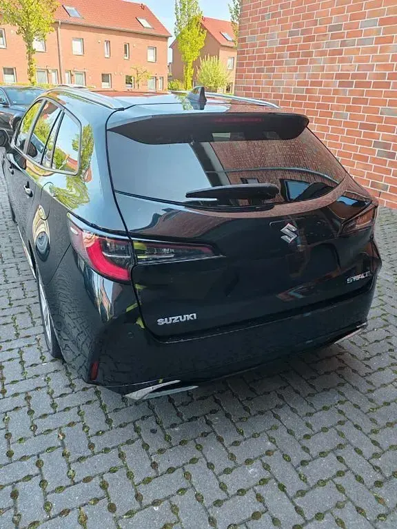 Gebraucht Suzuki Swace 140 PS (102 kW) 2023 Schwarz Kombi