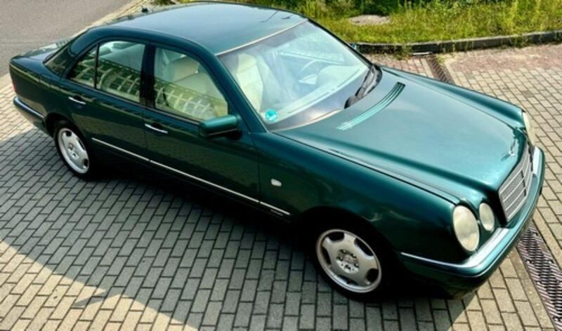 Gebraucht 1998 Mercedes E240 Elegance Limousine | 1.450 € (Fairer Preis) - Bild 1/4