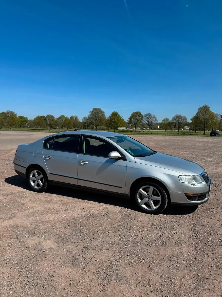 Gebraucht VW Passat 140 PS (102 kW) 2007 Limousine