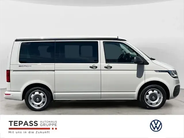 Gebraucht VW California Beach 150 PS (110 kW) 2021 Grau Van