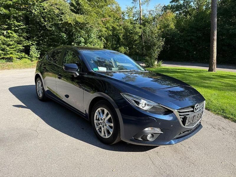 Blau Gebraucht 2014 Mazda 3 Center-Line Limousine | 9.199 € (Fairer Preis) - Bild 1/4