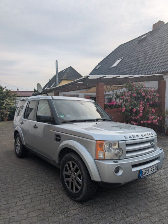 Silber Gebraucht 2009 Land Rover Discovery 4 SE SUV | 10.999 € (Superpreis) - Bild 1/4