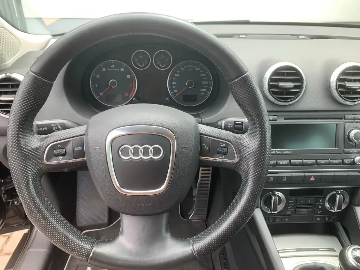 Gebraucht Audi A3 Ambition 125 PS (91 kW) 2012 Schwarz Kleinwagen