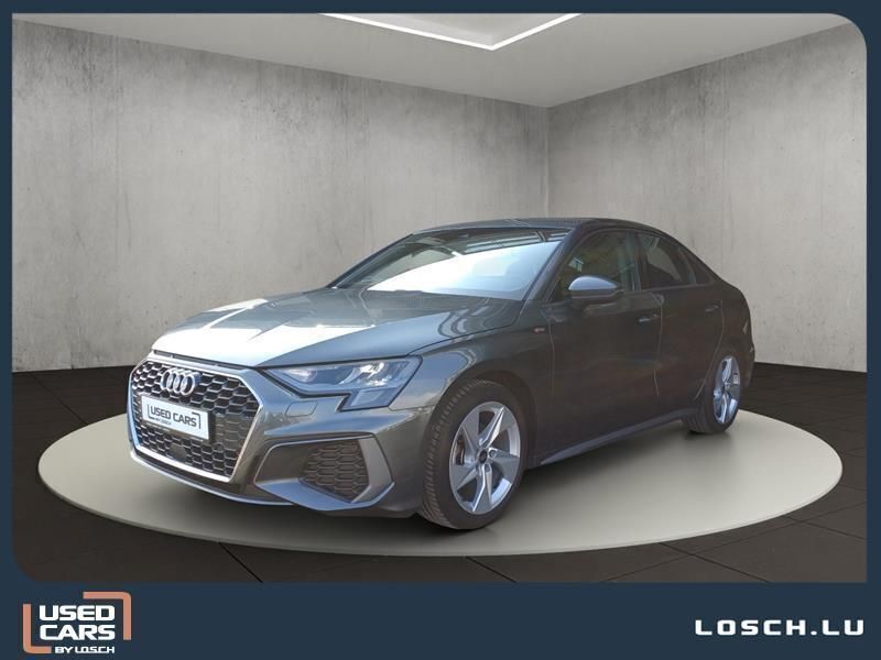 Grau Gebraucht 2024 Audi A3 S-Line Limousine | 33.990 € (Teuer) - Bild 1/4