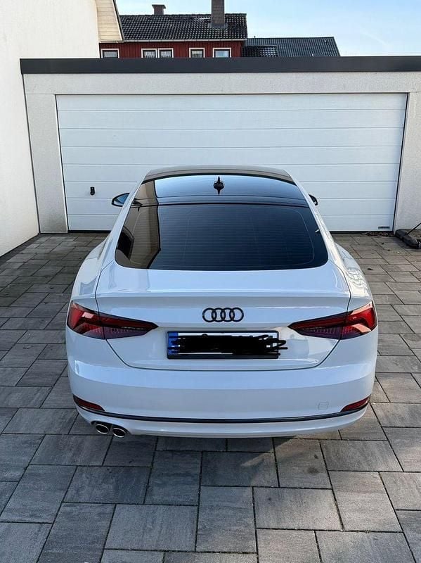 Gebraucht Audi A5 Sportback Design 218 PS (160 kW) 2018 Grau Kleinwagen