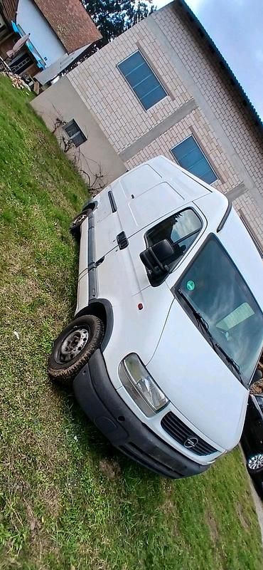 Gebraucht Opel Movano 90 PS (66 kW) 2003 Weiß Van / Kleinbus