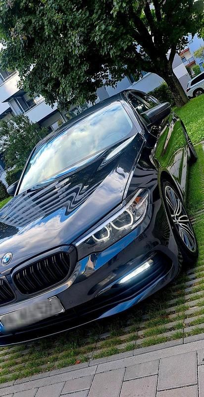 Gebraucht BMW 520 Efficient Dynamics 190 PS (139 kW) 2018 Grau Limousine