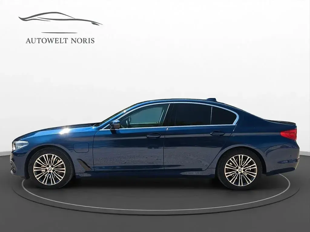 Gebraucht BMW 530e Sport Line 184 PS (135 kW) 2019 Blau Limousine