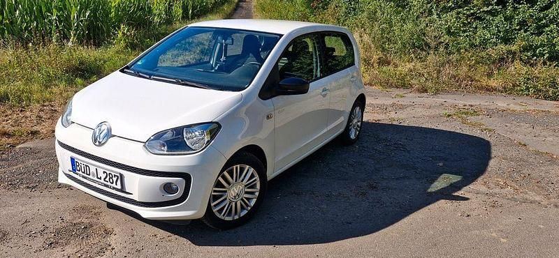 Weiß Gebraucht 2014 VW up! Cup Kleinwagen | 6.700 € (Fairer Preis) - Bild 1/4