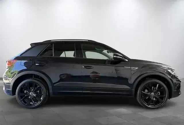 Second-hand VW T-Roc R-line 190 CP (139 kW) 2024 Negru SUV
