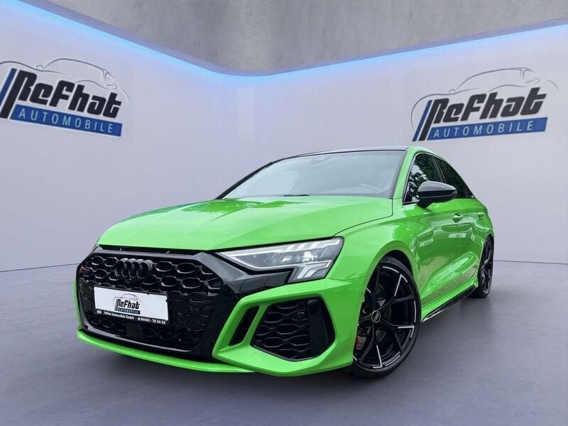 Grün Gebraucht 2022 Audi RS3 Sport Kleinwagen | 49.900 € (Fairer Preis) - Bild 1/4