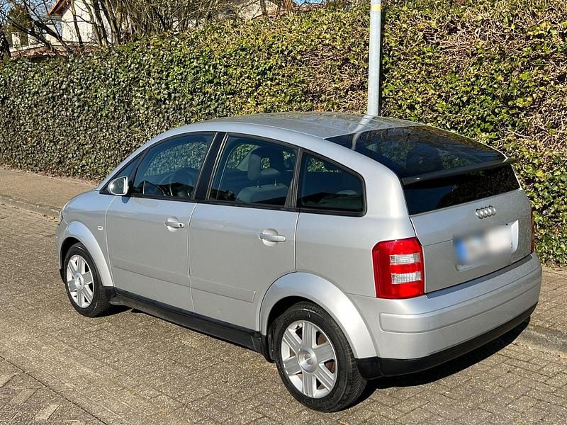 Gebraucht Audi A2 75 PS (55 kW) 2006 Silber Kleinwagen