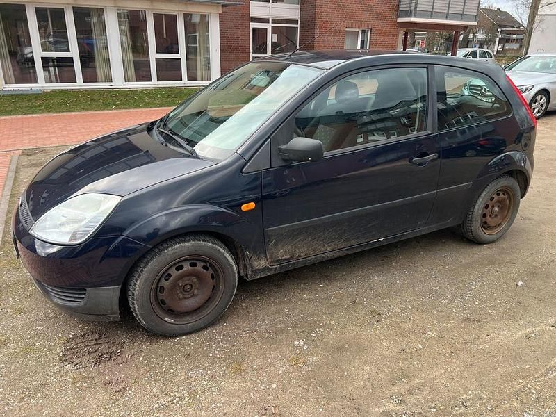 Gebraucht Ford Fiesta 60 PS (44 kW) 2004 Blau Kleinwagen
