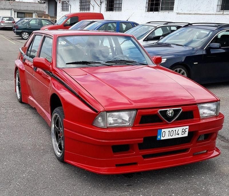 Gebraucht Alfa Romeo 75 148 PS (108 kW) 1992 Limousine