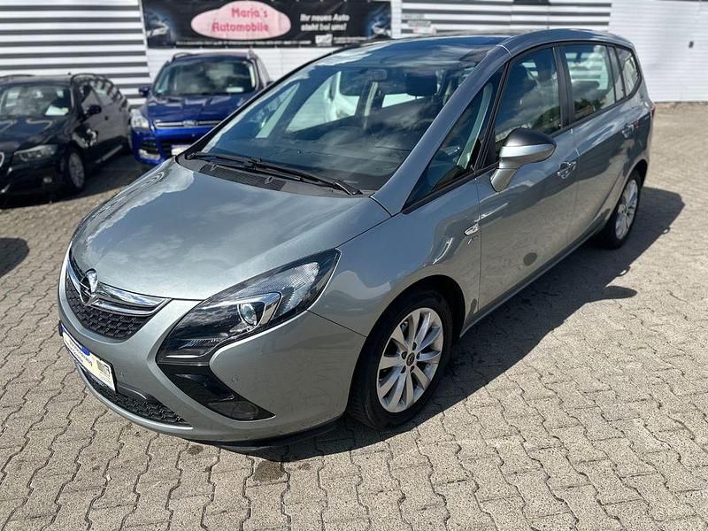 Silber Gebraucht 2014 Opel Zafira Tourer Active Van / Kleinbus | 7.595 € (Fairer Preis) - Bild 1/4