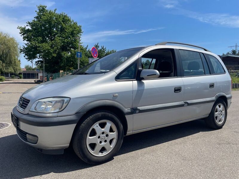 Gebraucht Opel Zafira Elegance 125 PS (91 kW) 2001 Silver metallic Van / Kleinbus