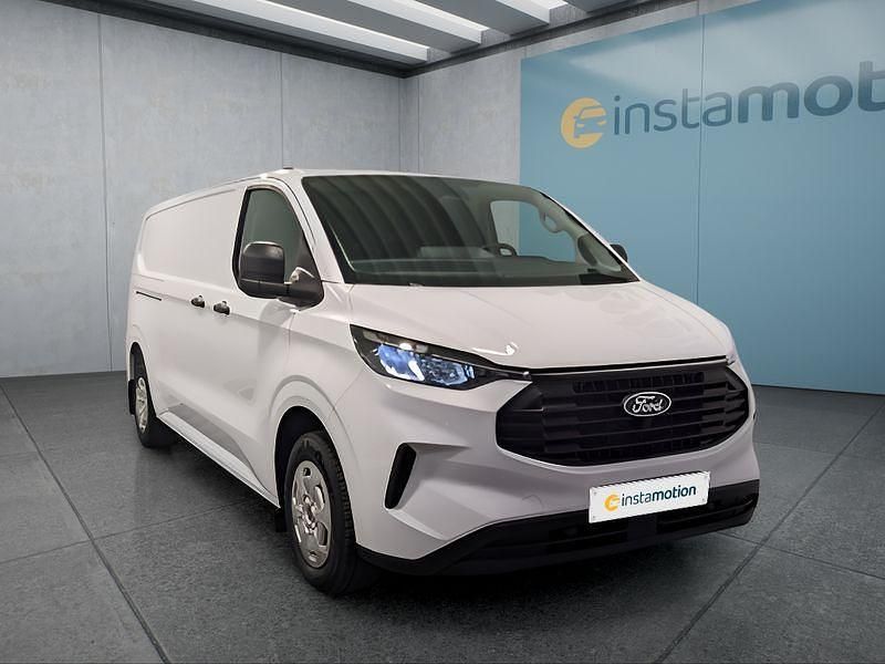 Gebraucht Ford Transit 136 PS (100 kW) 2025 Weiß Limousine