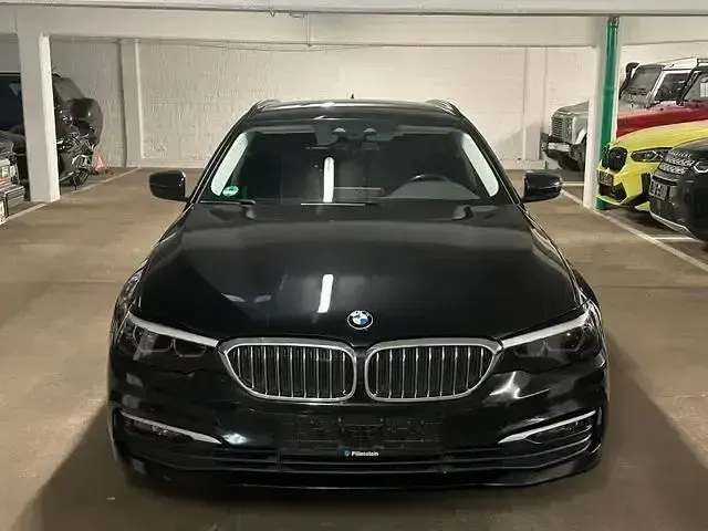 Gebraucht BMW 520 Performance 190 PS (139 kW) 2020 Schwarz Kombi