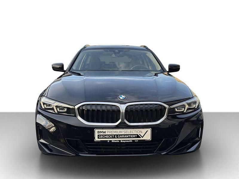 Gebraucht BMW 318 156 PS (114 kW) 2023 Schwarz uni Kombi