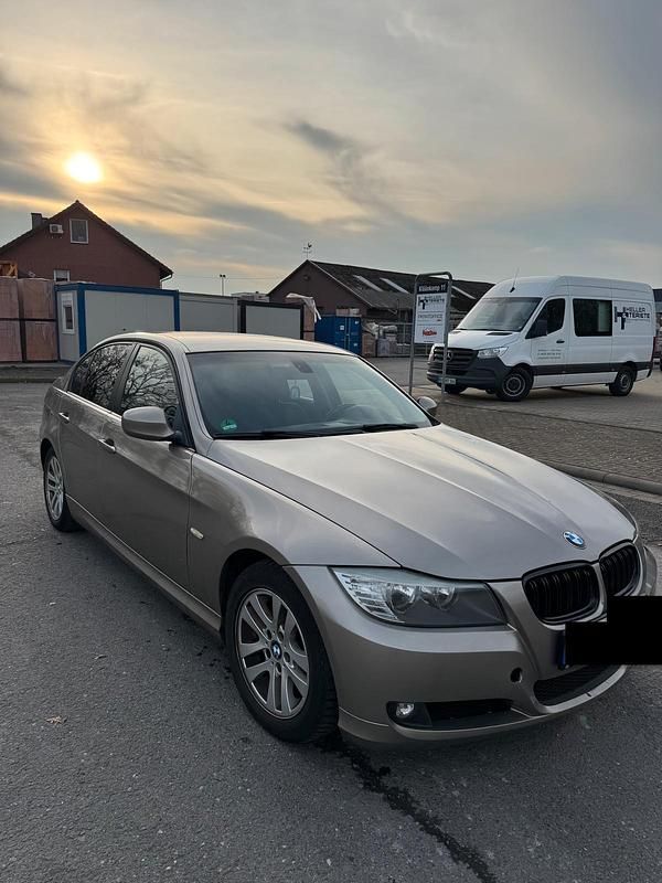 Gebraucht 2009 BMW 318 Limousine | 2.500 € (Superpreis) - Bild 1/4