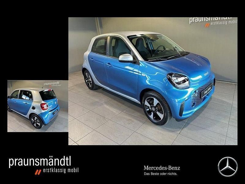 Blau Gebraucht 2020 Smart ForFour Electric Drive Passion Limousine | 11.990 € (Etwas zu teuer) - Bild 1/4