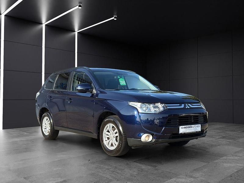 Gebraucht Mitsubishi Outlander 150 PS (110 kW) 2013 Blau SUV