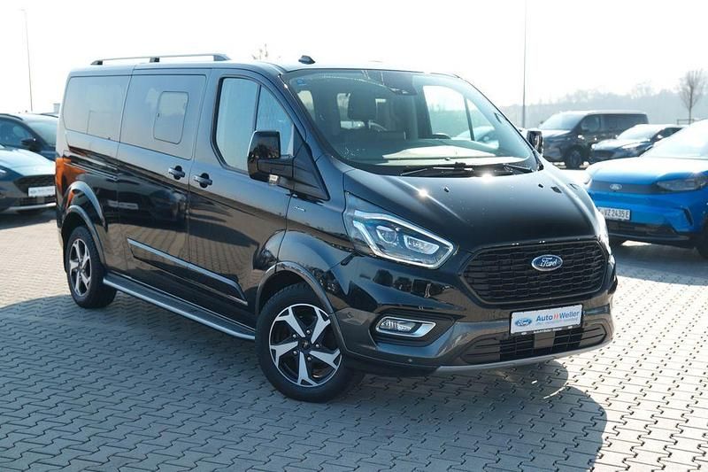 Gebraucht Ford Tourneo Active 185 PS (136 kW) 2021 Schwarz Van / Kleinbus