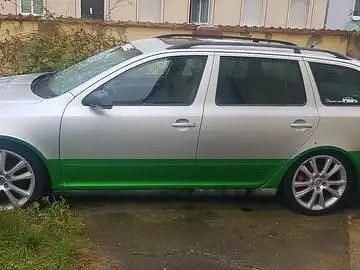 Silber Gebraucht 2008 Skoda Octavia RS Kombi | 2.250 € (Superpreis) - Bild 1/4