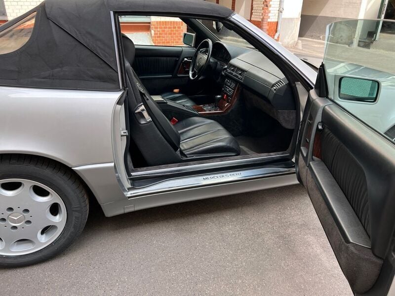 Gebraucht Mercedes SL320 231 PS (169 kW) 1995 Silber Cabrio