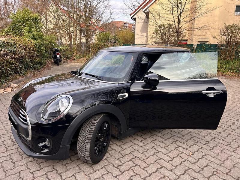 Gebraucht Mini ONE 102 PS (75 kW) 2020 Schwarz Kleinwagen