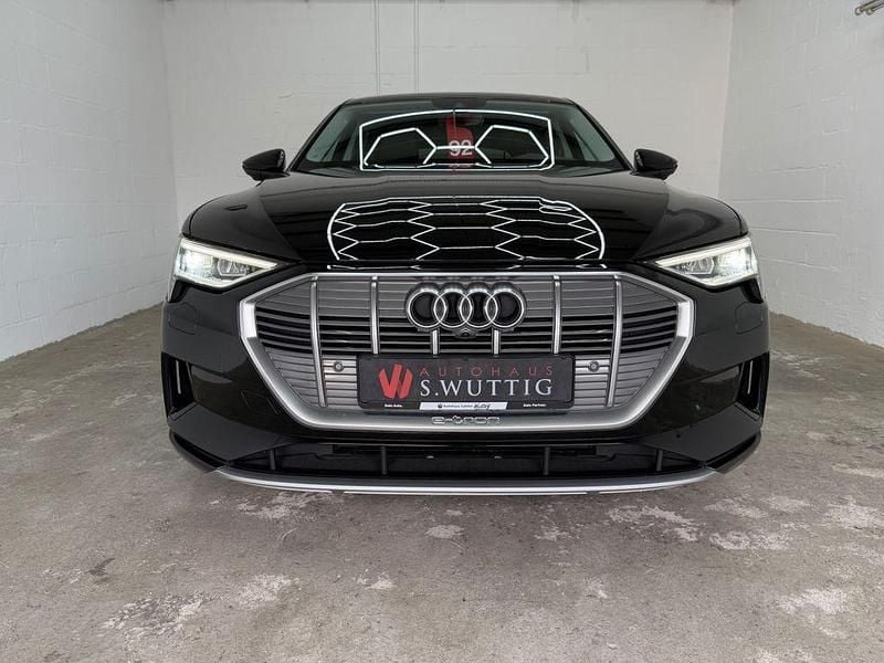 Gebraucht Audi e-tron Advanced 230 kW (313 PS) 2022 Schwarz SUV