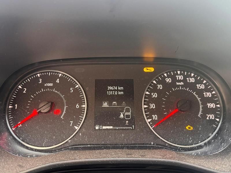 Gebraucht Dacia Jogger Extreme 2022 Silber Van / Kleinbus