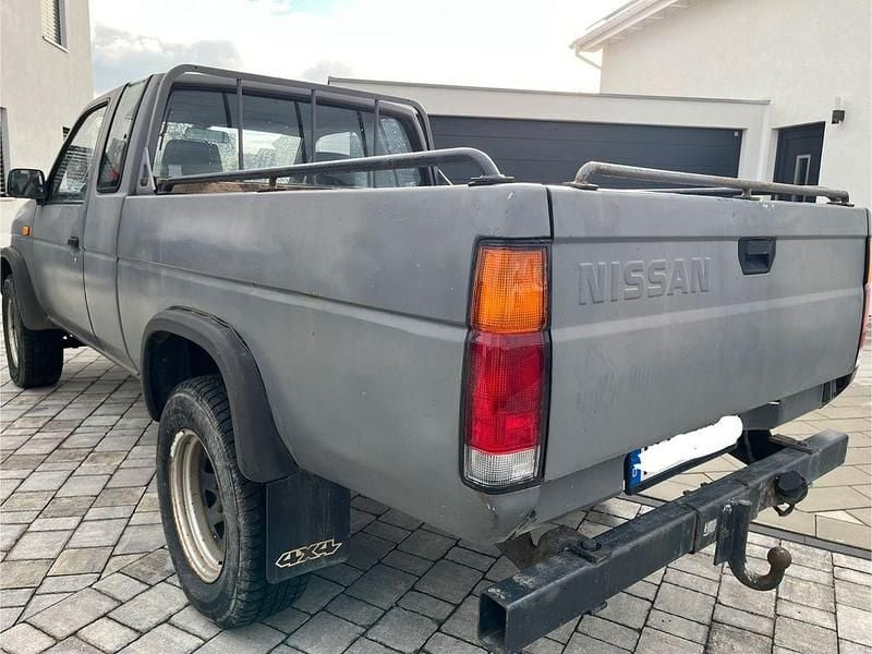 Gebraucht Nissan King 80 PS (58 kW) 1993 Grün Pickup