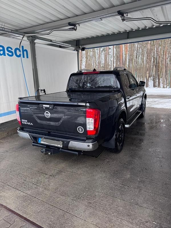 Gebraucht Nissan Navarra 190 PS (139 kW) 2016 Schwarz SUV