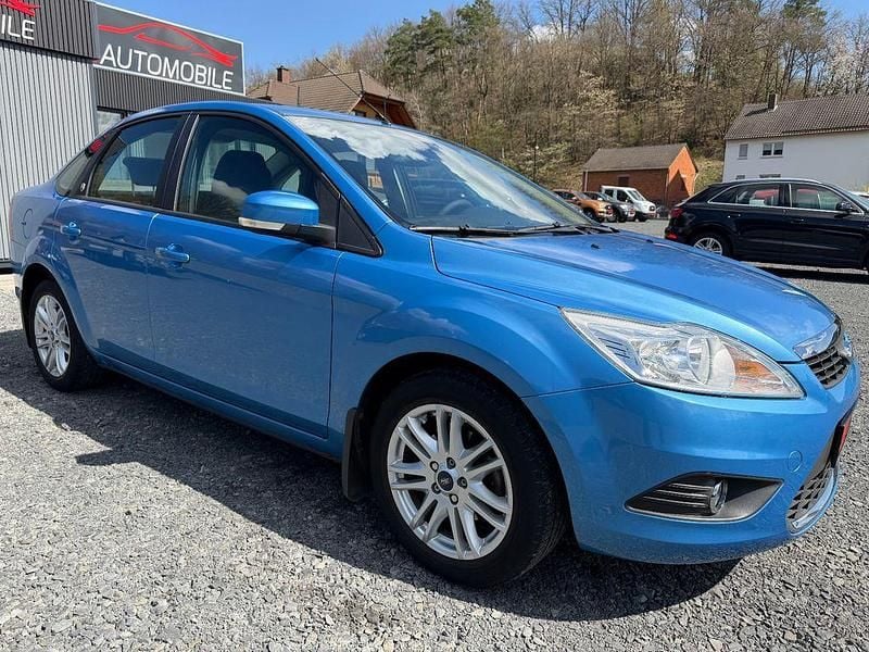 Second-hand Ford Focus 101 CP (74 kW) 2008 Albastru Berlinǎ
