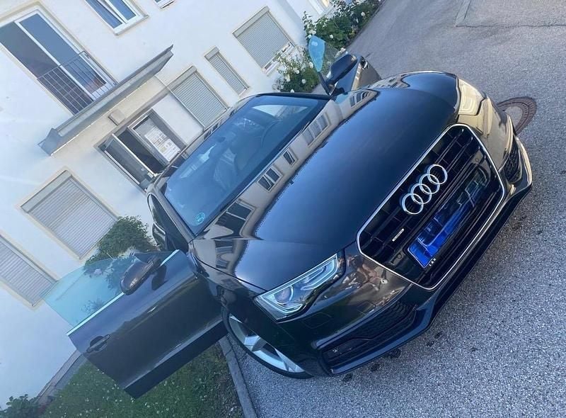 Grau Gebraucht 2014 Audi A5 S-Line Limousine | 14.500 € (Fairer Preis) - Bild 1/4