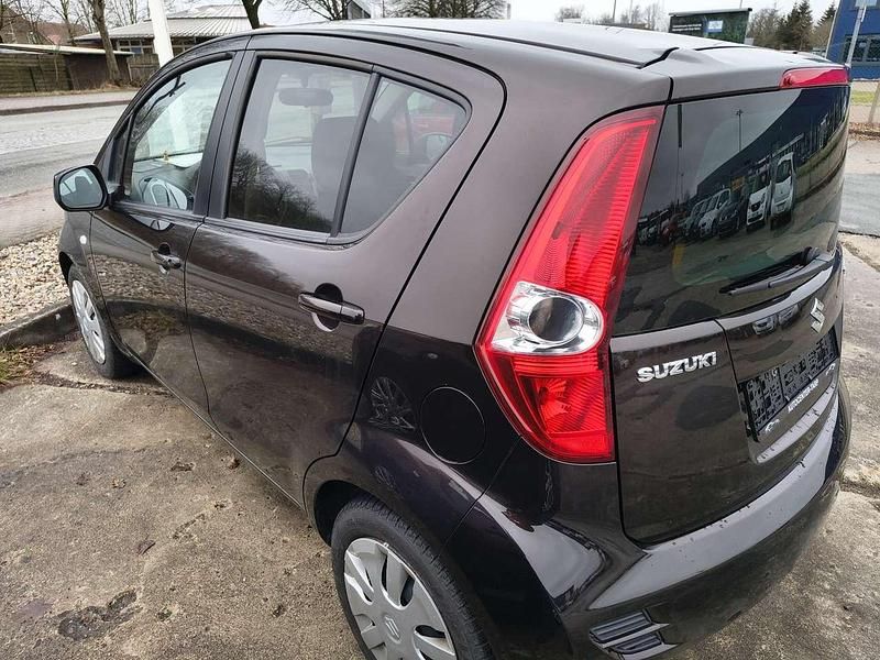 Gebraucht Suzuki Splash Comfort 94 PS (69 kW) 2013 Braun Kleinwagen