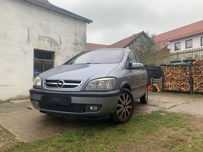 Gebraucht Opel Zafira 92 PS (67 kW) 2000 Grau Van / Kleinbus