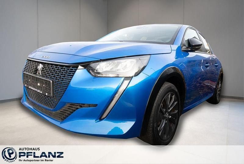 Gebraucht Peugeot e-208 Active 100 kW (136 PS) 2022 Blau Kleinwagen