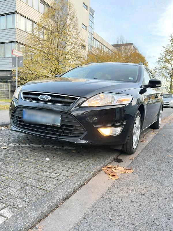 Schwarz Gebraucht 2013 Ford Mondeo Kombi | 2.800 € (Superpreis) - Bild 1/4