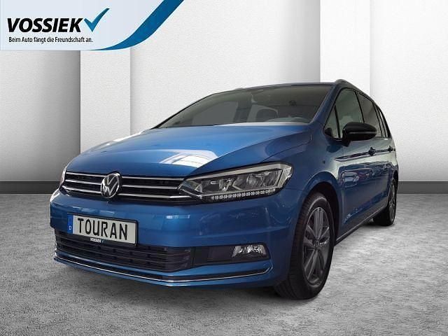 Blau Gebraucht 2025 VW Touran Active Van / Kleinbus | 38.888 € (Teuer) - Bild 1/4