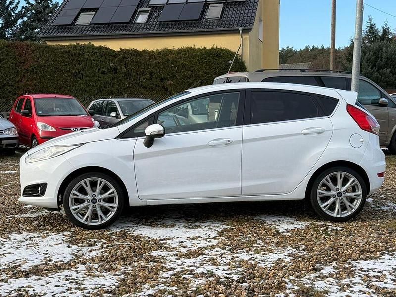 Gebraucht Ford Fiesta 125 PS (91 kW) 2013 Limousine