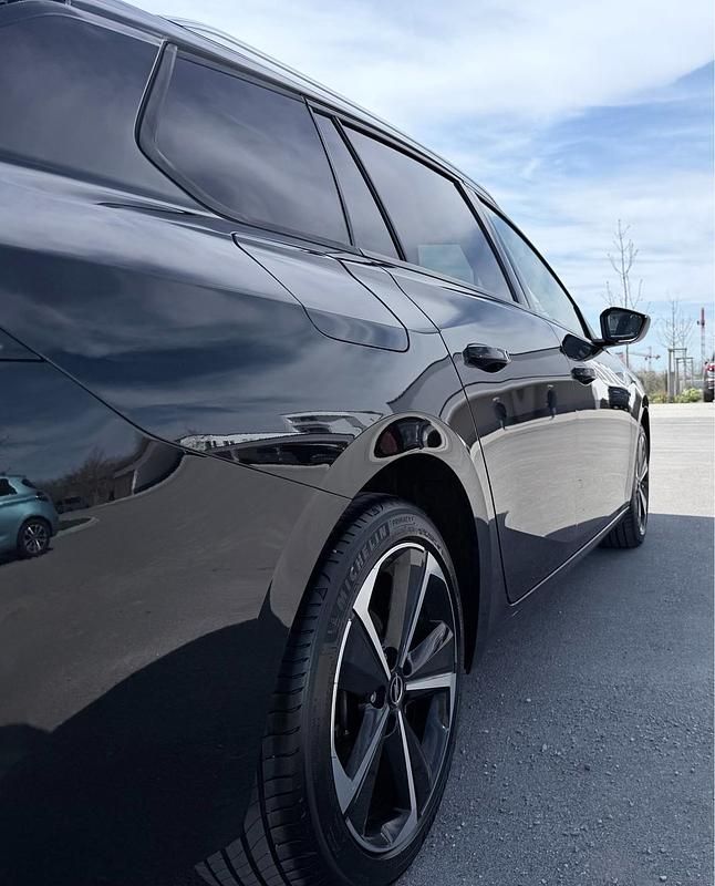 Gebraucht Opel Astra 130 PS (95 kW) 2023 Schwarz Kombi