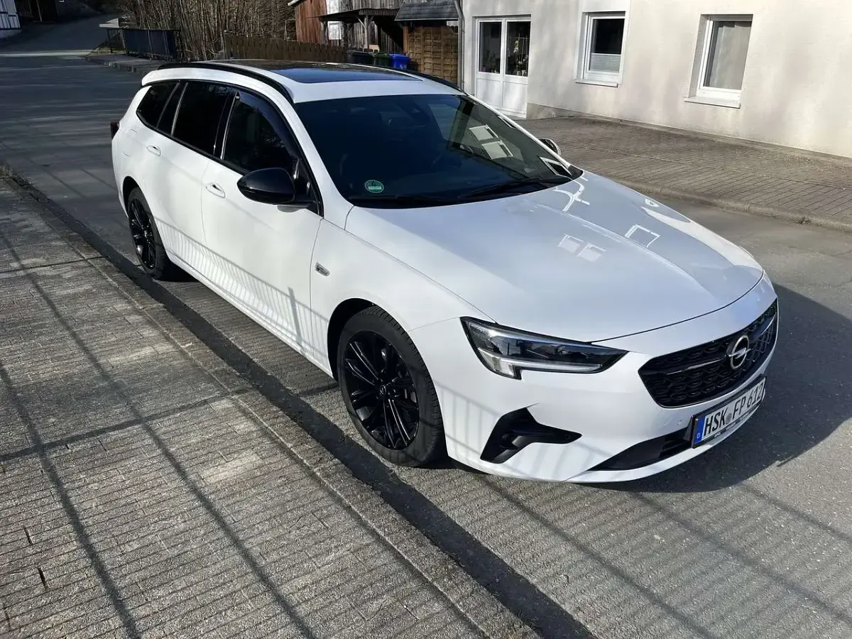 Gebraucht Opel Insignia Ultimate 200 PS (147 kW) 2021 Weiß Kombi